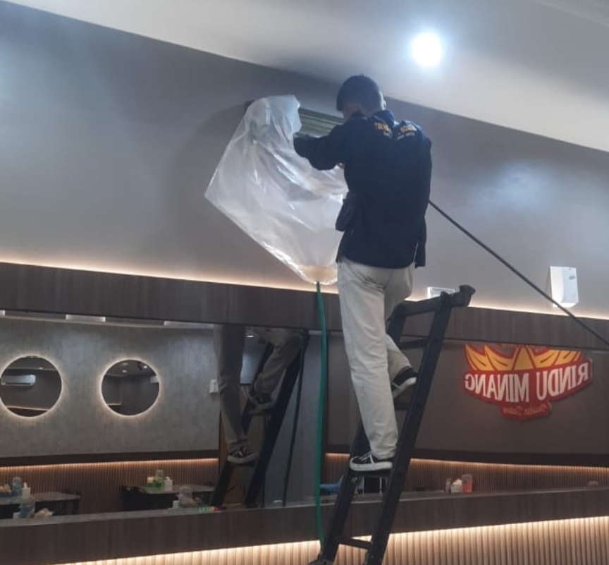Perbaikan AC indoor tidak dingin di Makassar